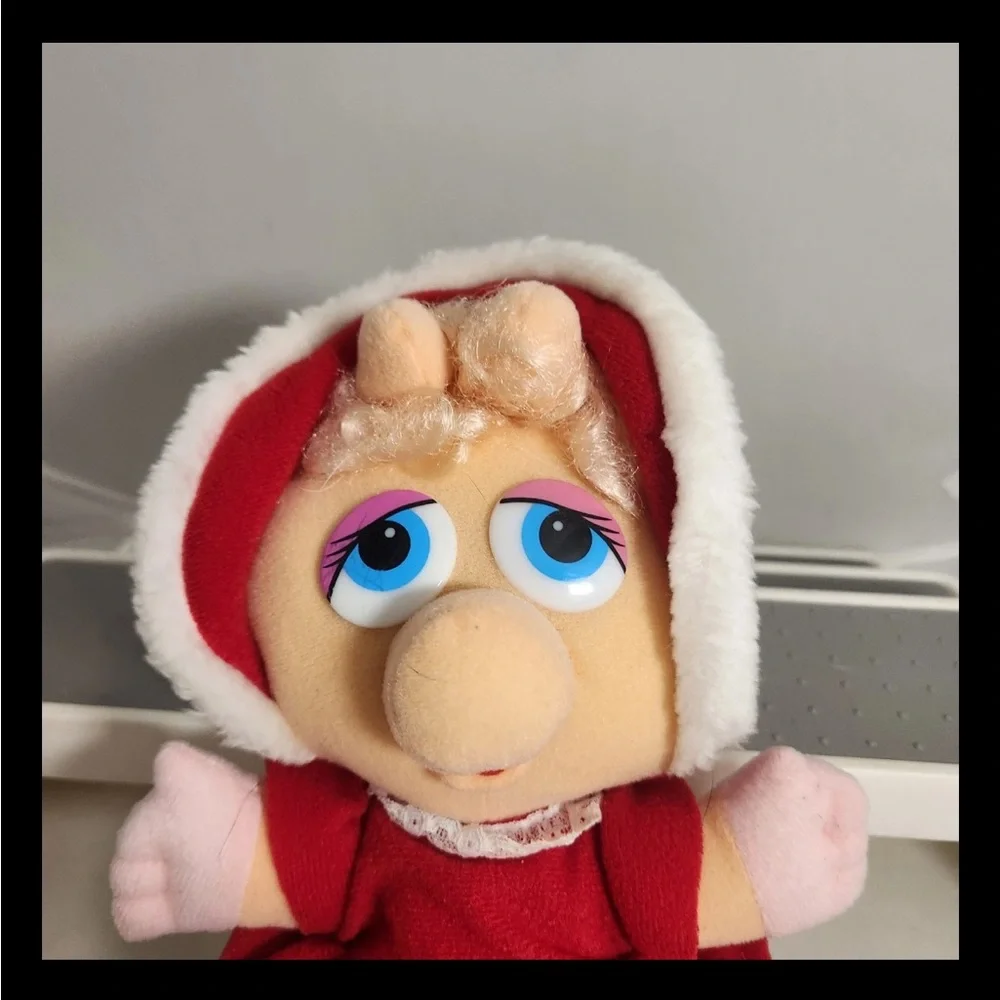 VTG Jim Henson’s Muppet Babies Christmas Baby Miss Piggy In Red Dress Plush Toy